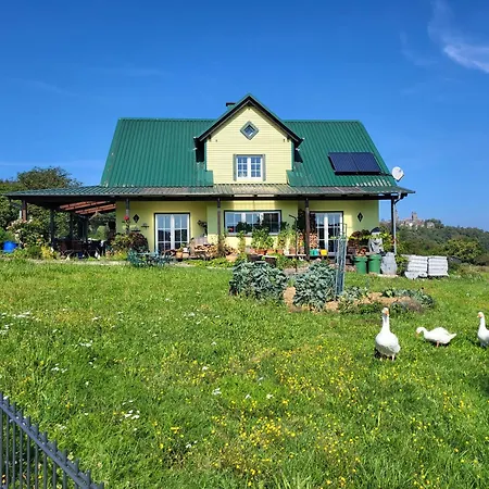 Kleine Einzigartige Ferienwohnung Auf Dem Bauernhof, Direkt In Der Natur Mit Blick Auf Schloss Браунфельс Экстерьер фото